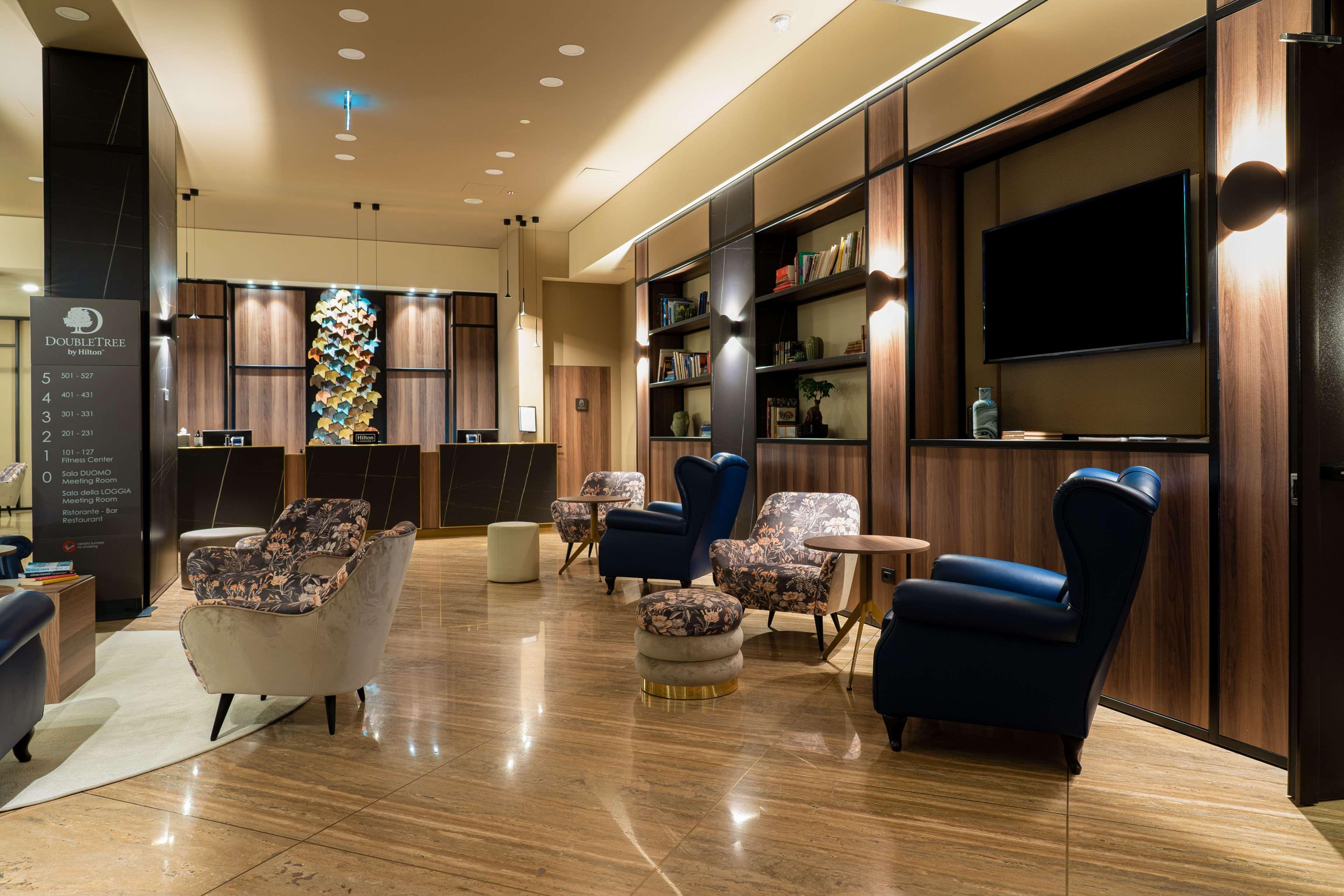 Hotel Doubletree By Hilton Brescia Esterno foto
